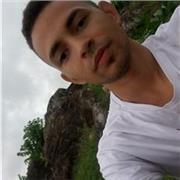 Profesor de física imparte el aplicativo de la física y las matemáticas a la ciencia en general